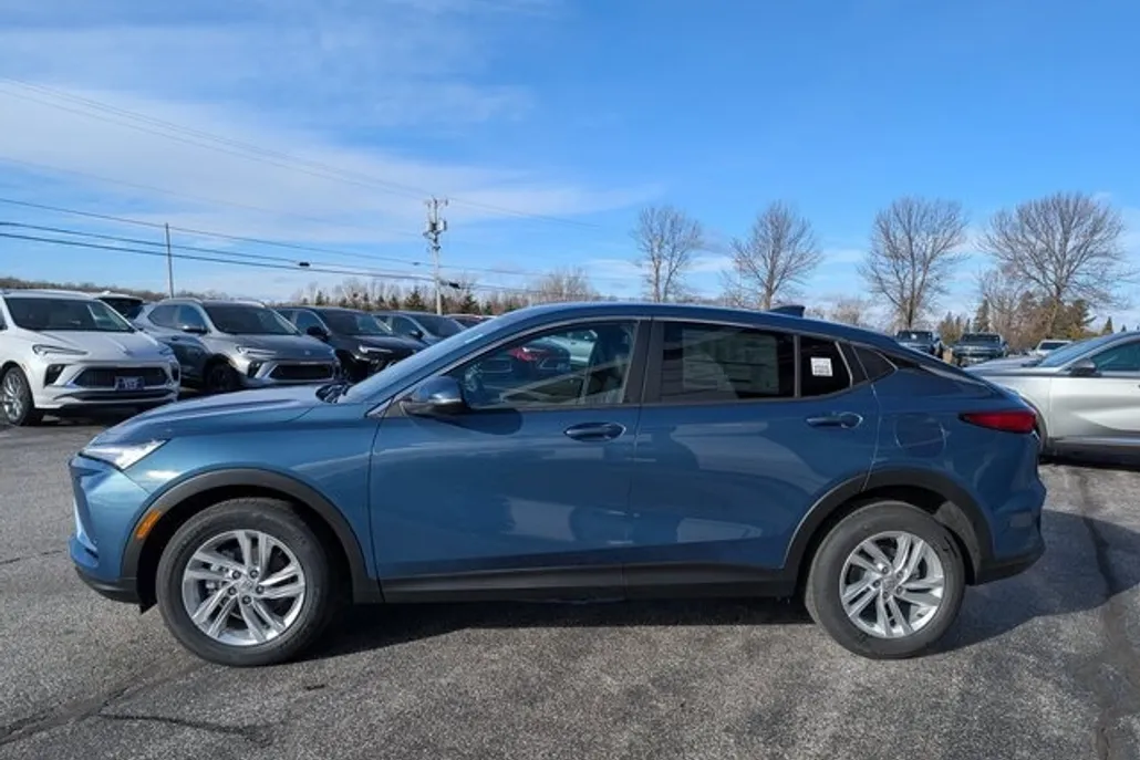 2025 Buick Envista Preferred photo 1