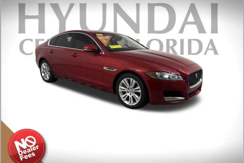 2017 Jaguar XF 35t Premium AWD photo 1