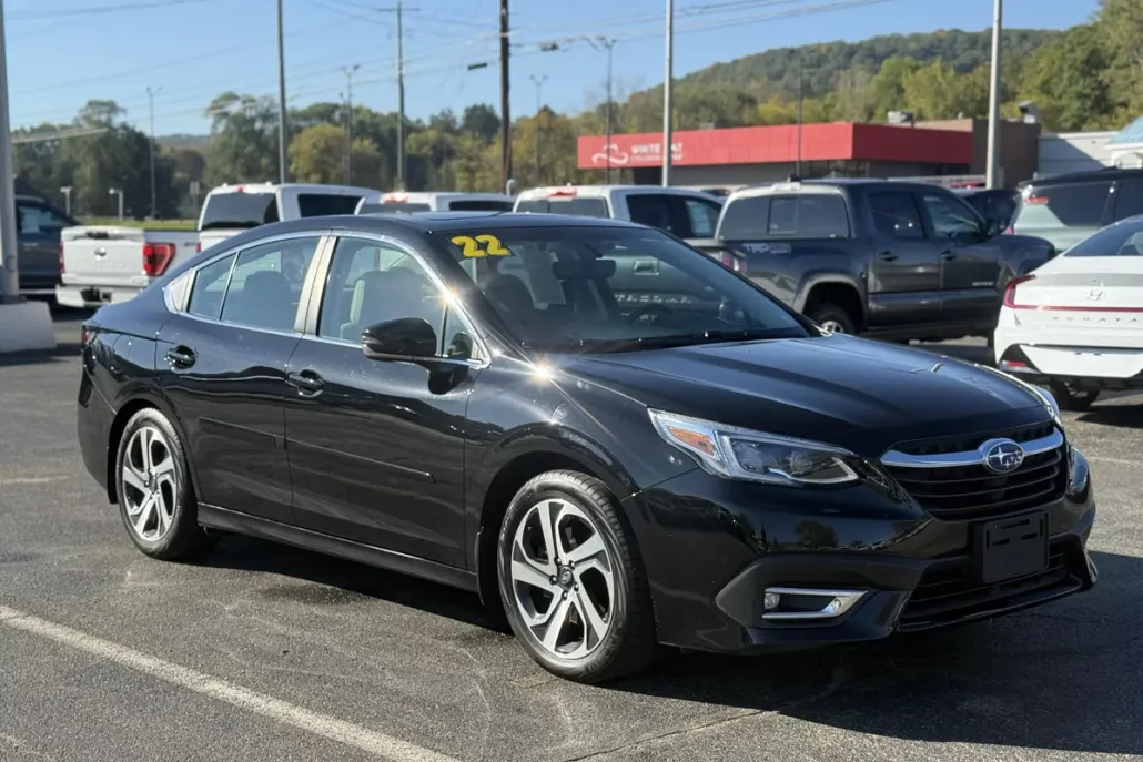 2022 Subaru Legacy Limited photo 1