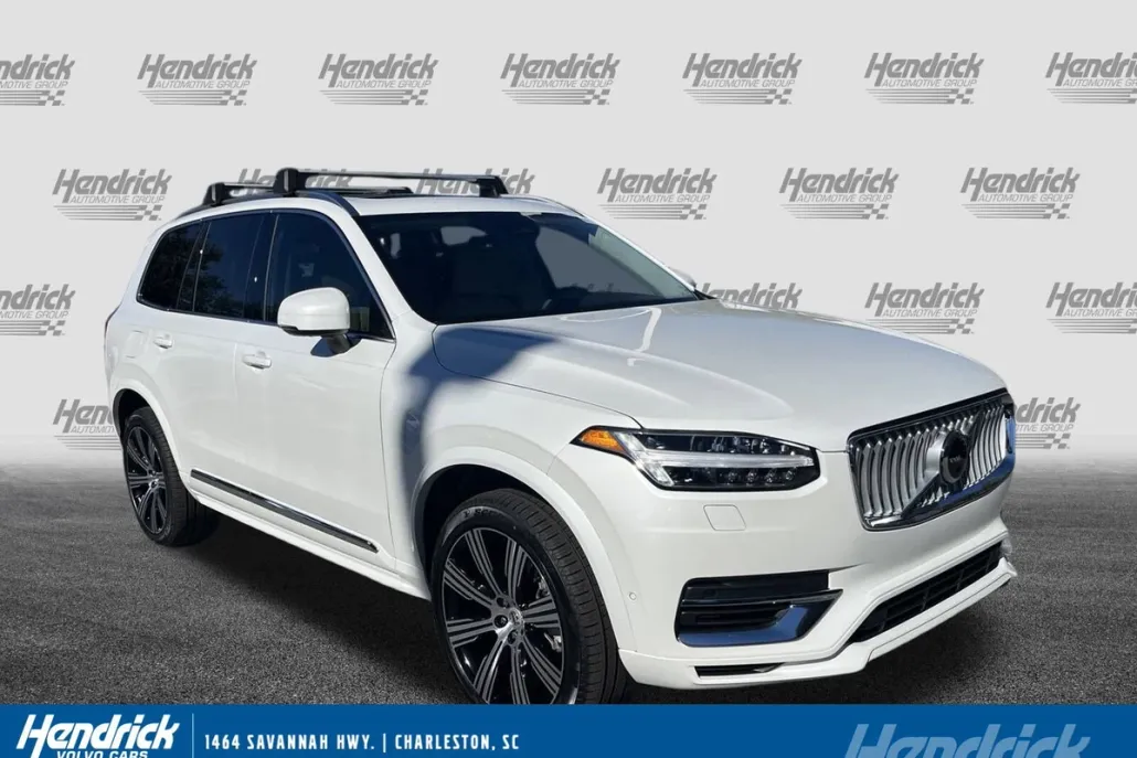 2025 Volvo XC90 T8 Plus photo 1