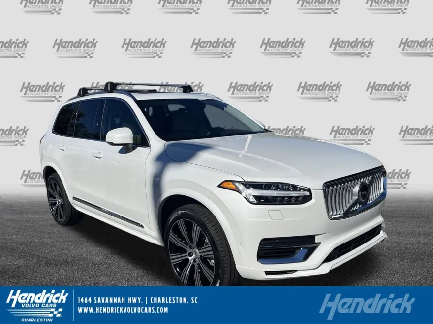 2025 Volvo XC90 T8 Plus photo 1