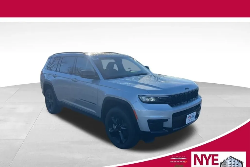 2025 Jeep Grand Cherokee Laredo photo 1