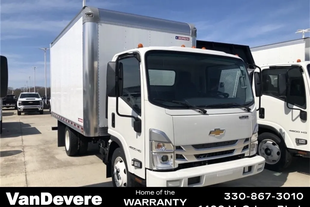 2024 Chevrolet Silverado 4500HD photo 1