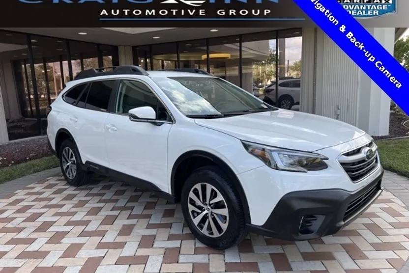 2020 Subaru Outback Premium photo 1
