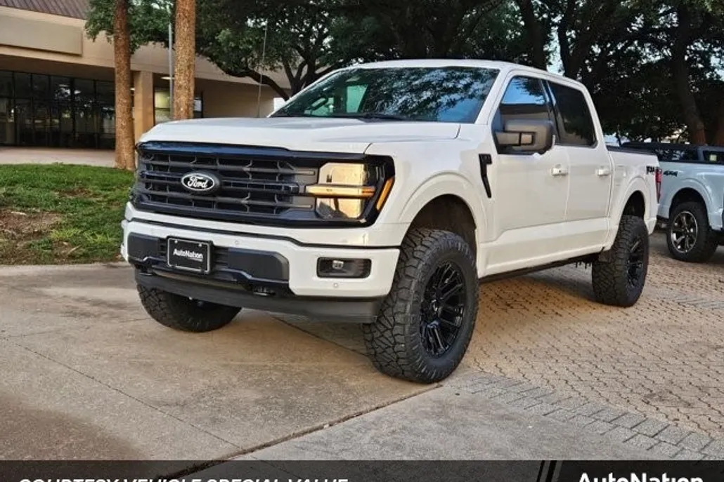 2025 Ford F-150 XLT photo 1