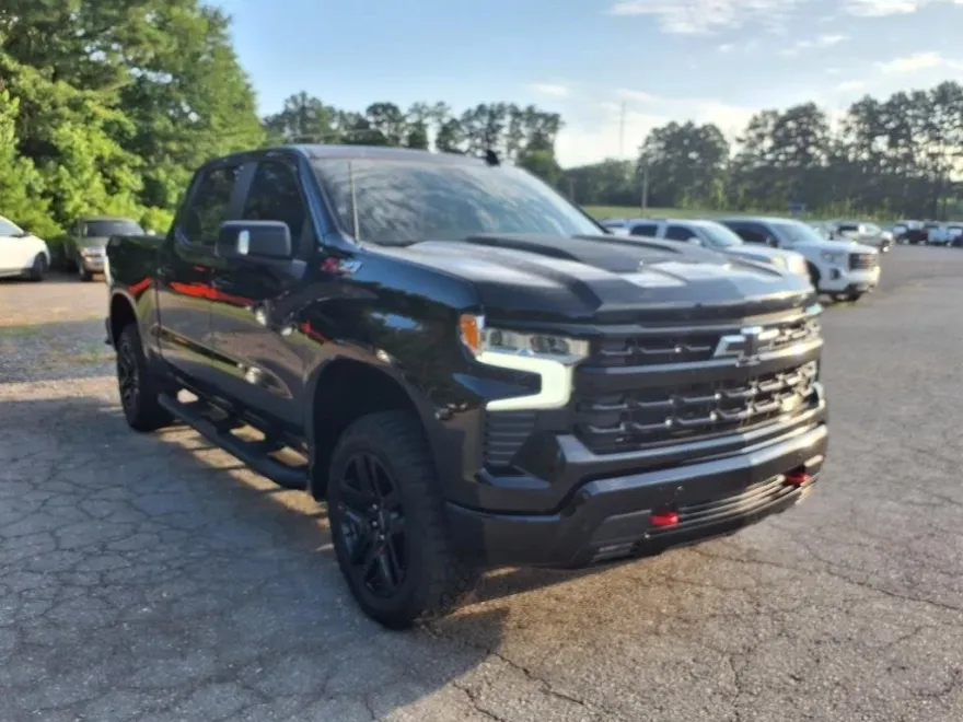 2024 Chevrolet Silverado 1500 LT Trail Boss photo 1