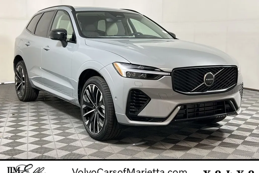 2026 Volvo XC60 Hybrid T8 photo 1