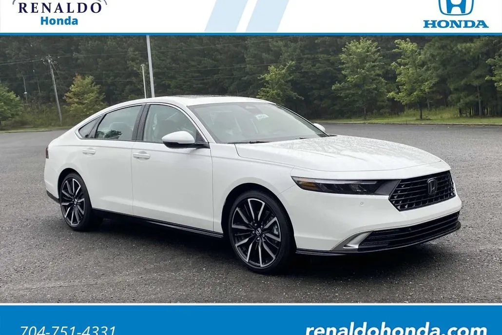 2025 Honda Accord Hybrid Touring photo 1