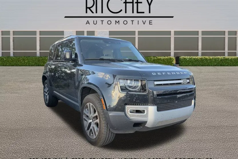 2023 Land Rover Defender SE photo 1