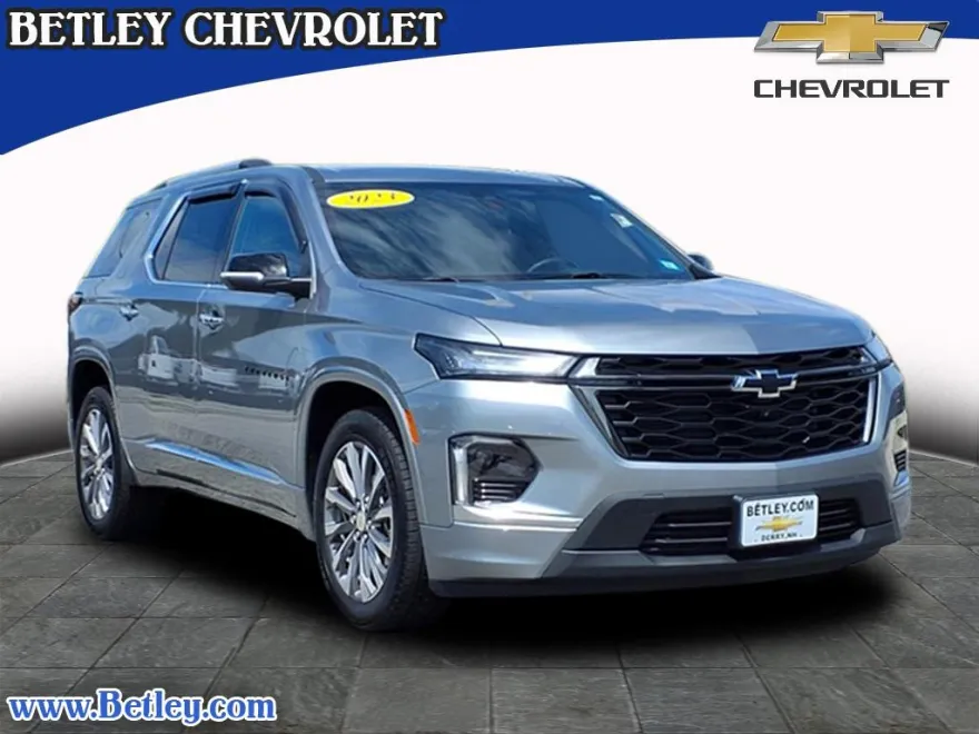 2023 Chevrolet Traverse Premier photo 1