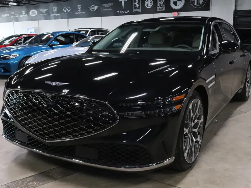 2025 Genesis G90 3.5T E-Supercharger photo 1