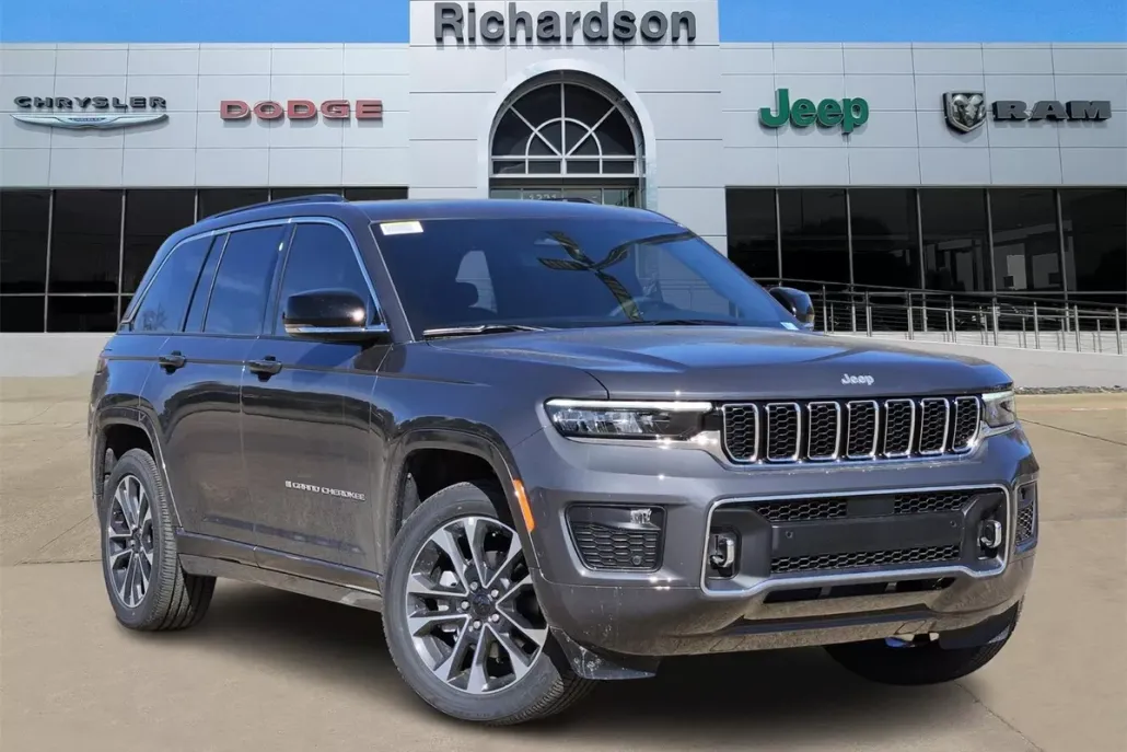 2025 Jeep Grand Cherokee Overland photo 1