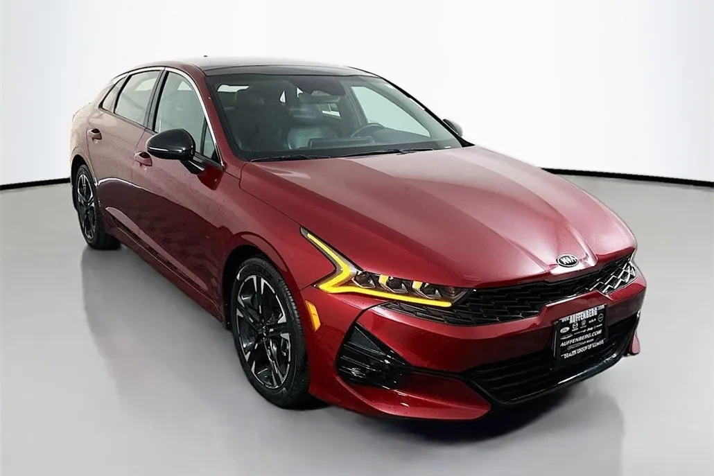 2021 Kia K5 GT-Line photo 1