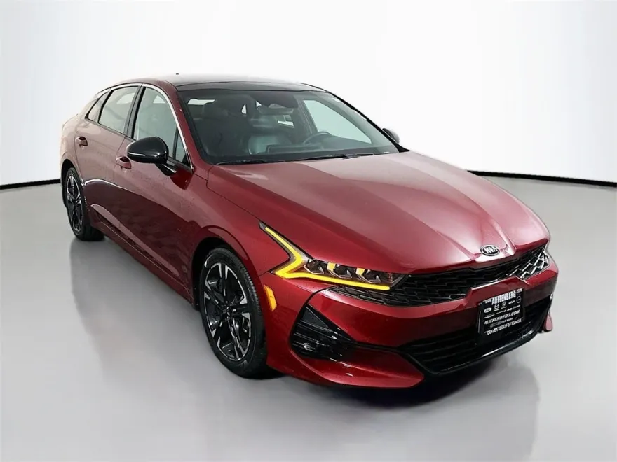 2021 Kia K5 GT-Line photo 1
