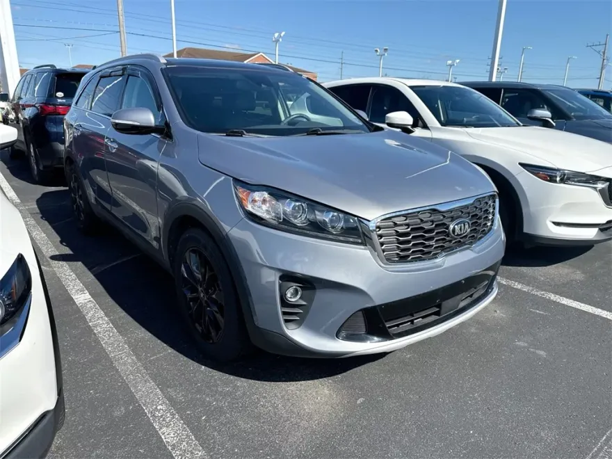 2020 Kia Sorento EX photo 1