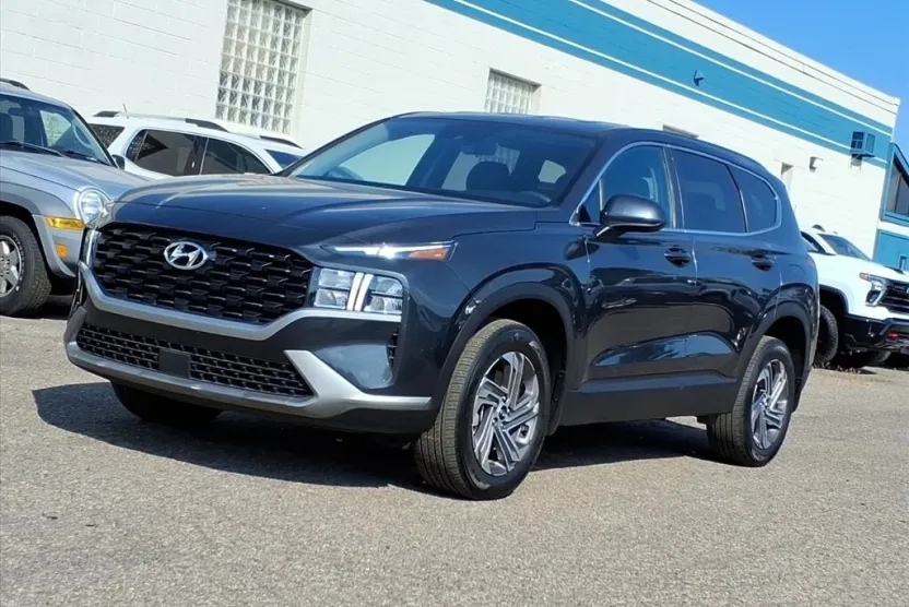 2023 Hyundai Santa Fe SE photo 1