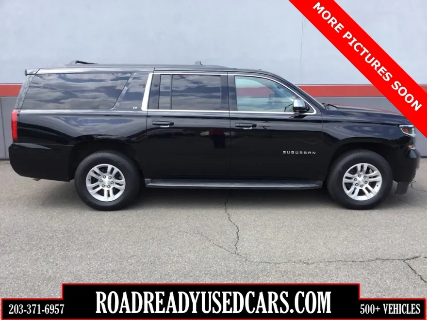 2015 Chevrolet Suburban LT photo 1