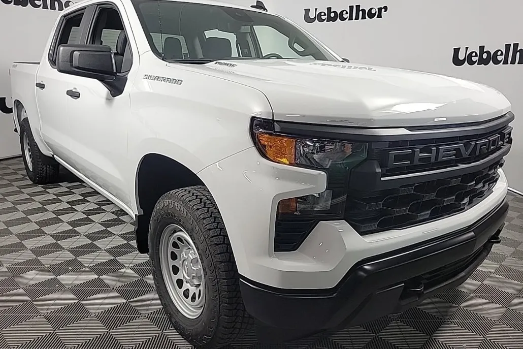 2025 Chevrolet Silverado 1500 photo 1