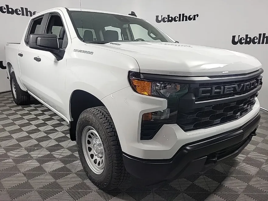 2025 Chevrolet Silverado 1500 photo 1