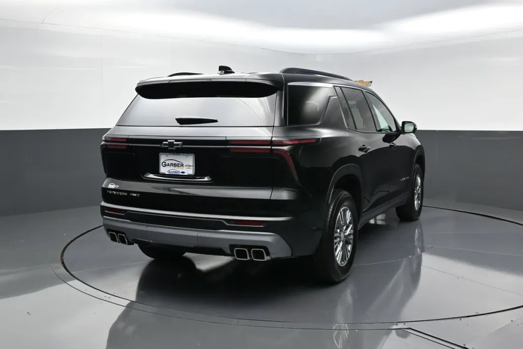 2026 Chevrolet Traverse photo 1