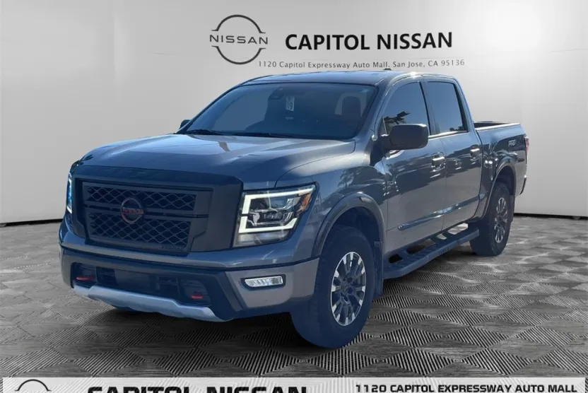 2023 Nissan Titan PRO-4X photo 1