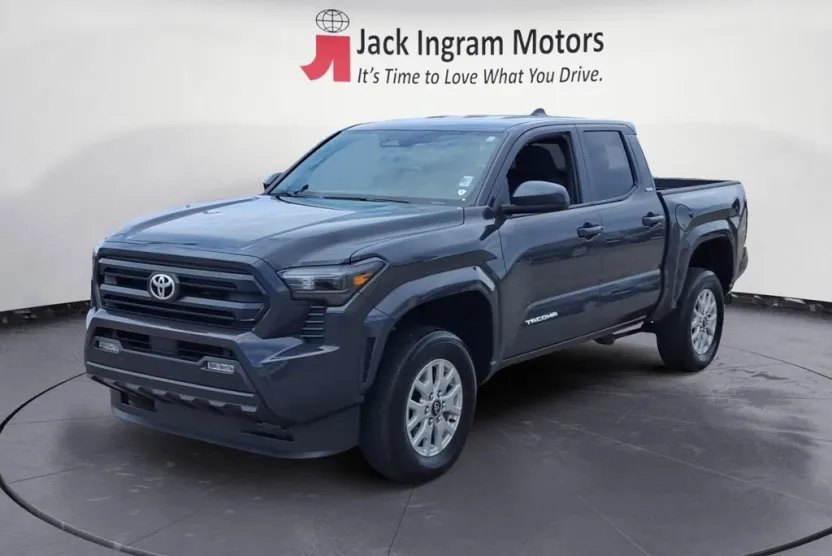 2024 Toyota Tacoma SR5 photo 1