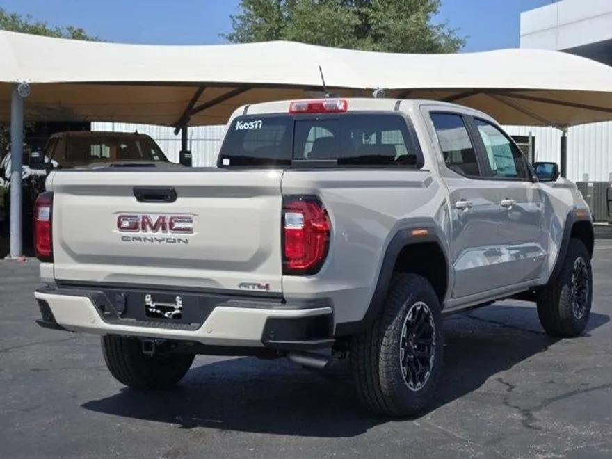 2026 Gmc Canyon AT4 photo 2