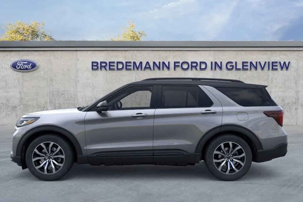 2025 Ford Explorer ST-Line photo 1