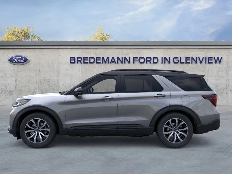 2025 Ford Explorer ST-Line photo 1