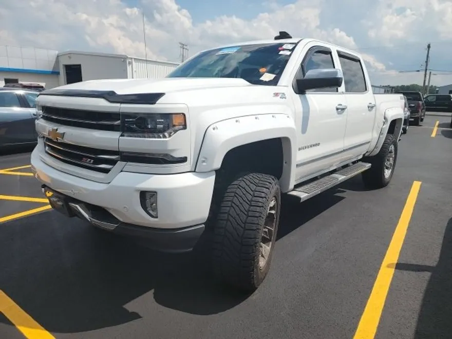 2018 Chevrolet Silverado 1500 LTZ photo 1
