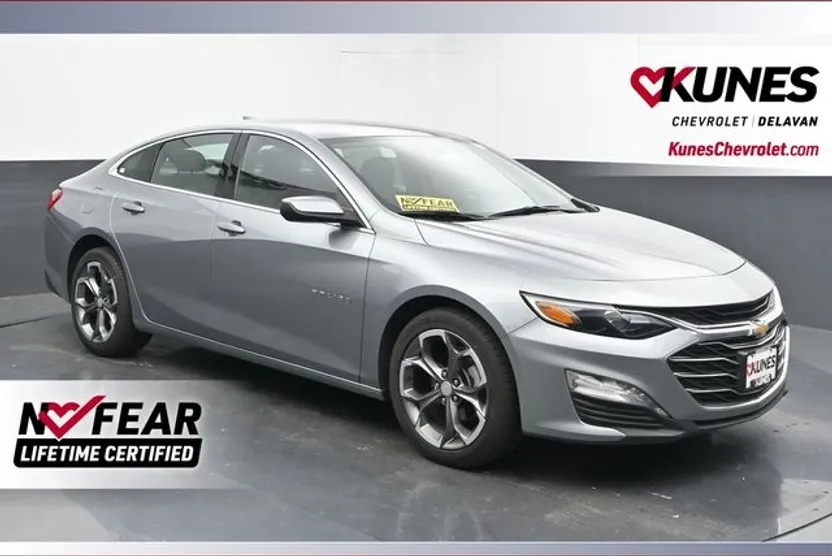 2024 Chevrolet Malibu 1LT photo 1