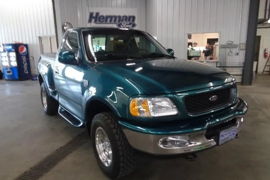1998 Ford F-150 XLT photo 1