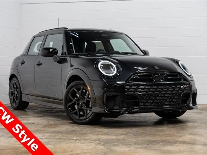 2025 Mini Cooper 4 Door Hardtop S Iconic photo 1