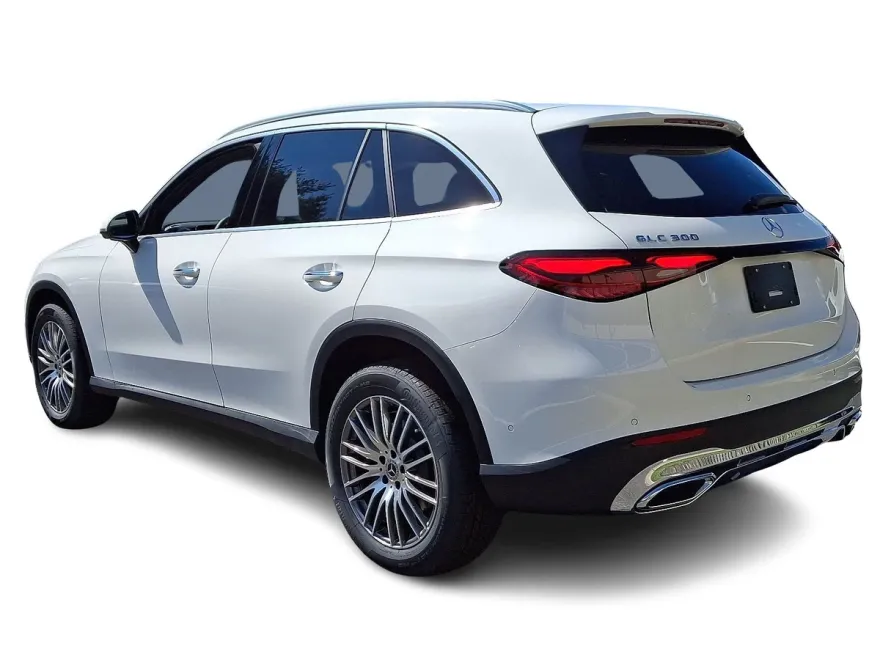2026 Mercedes Benz GLC 300 4MATIC photo 1