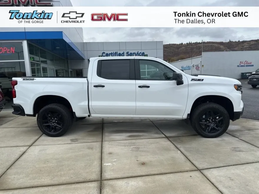 2025 Chevrolet Silverado 1500 LT Trail Boss photo 1