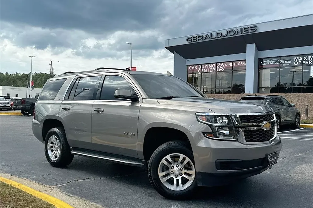 2018 Chevrolet Tahoe LT photo 1