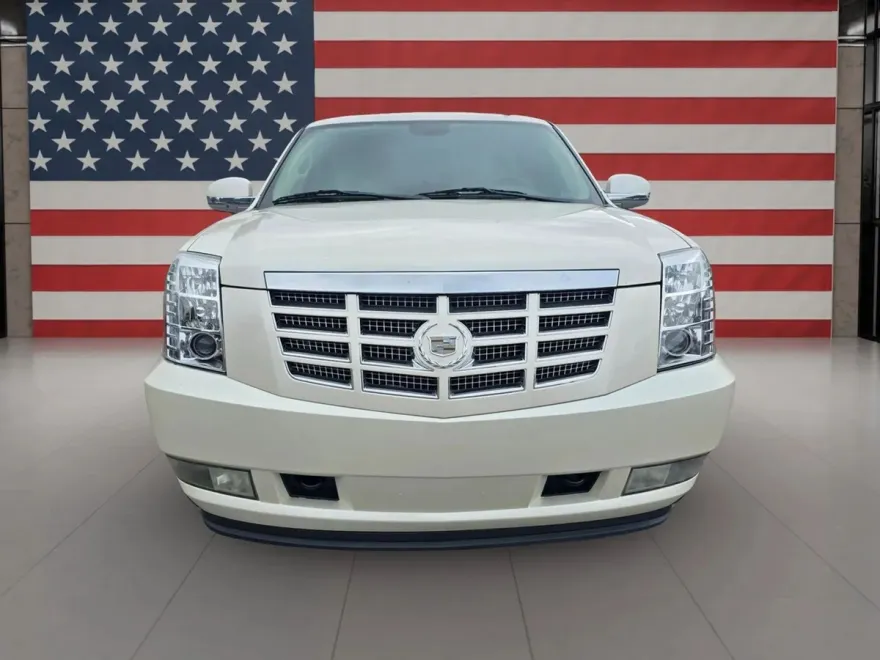 2011 Cadillac Escalade Sport photo 1