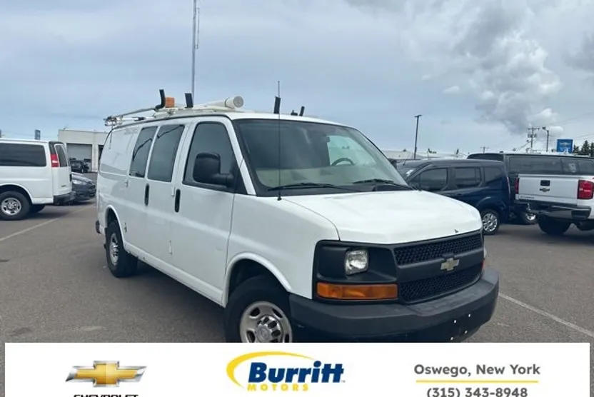 2011 Chevrolet Express Cargo 2500 Van photo 1
