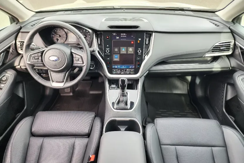 2023 Subaru Outback Limited photo 1