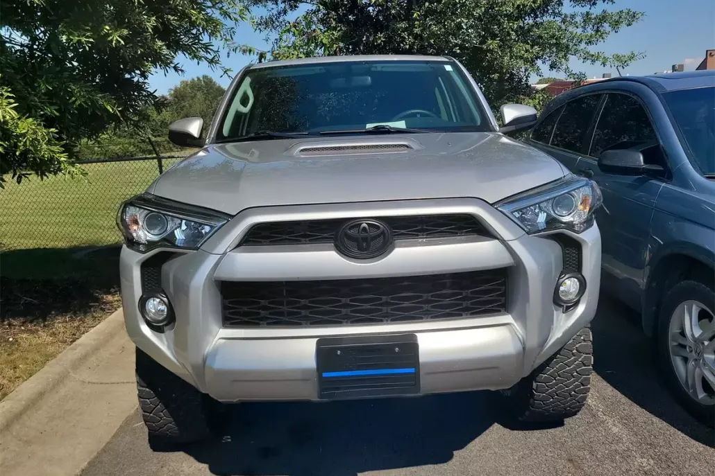 2018 Toyota 4Runner TRD Off-Road photo 1