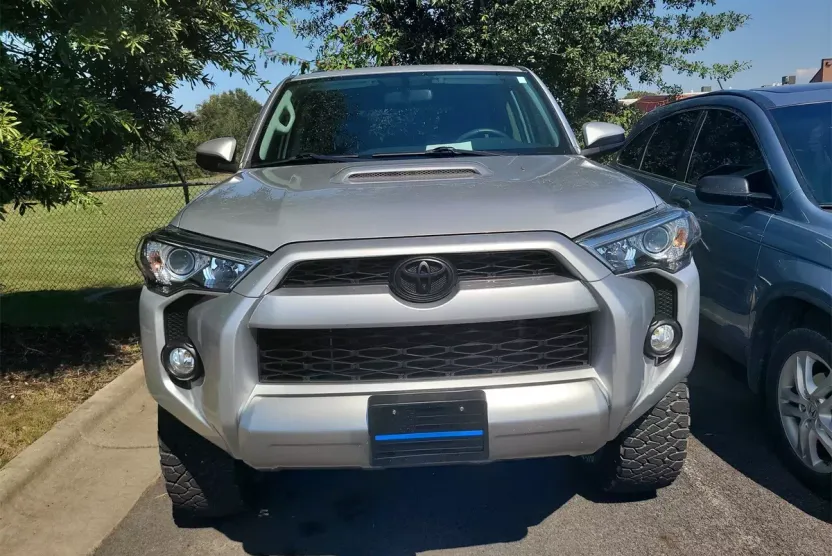 2018 Toyota 4Runner TRD Off-Road photo 1
