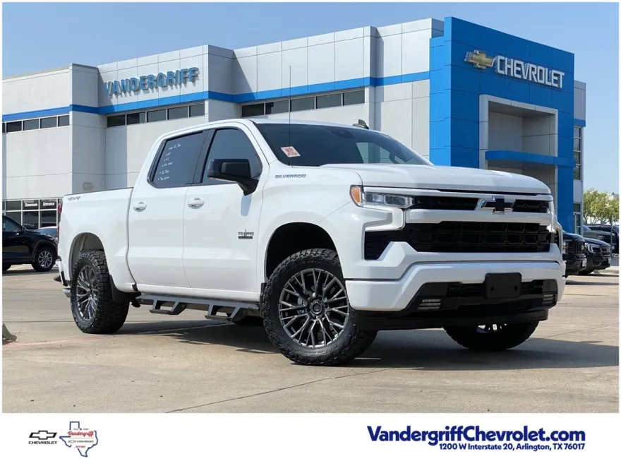2023 Chevrolet Silverado 1500 RST photo 1