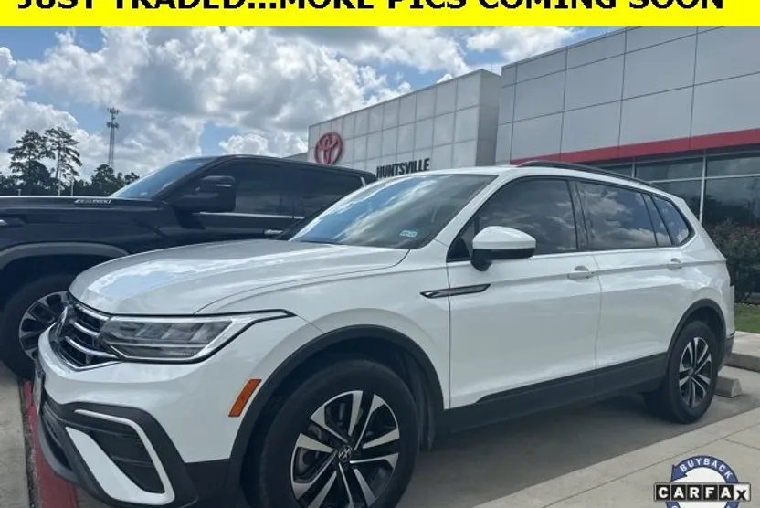 2022 Volkswagen Tiguan S photo 1