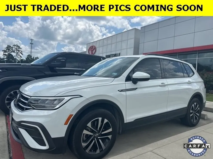 2022 Volkswagen Tiguan S photo 1