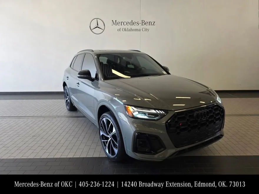 2018 Audi SQ5 Prestige photo 1