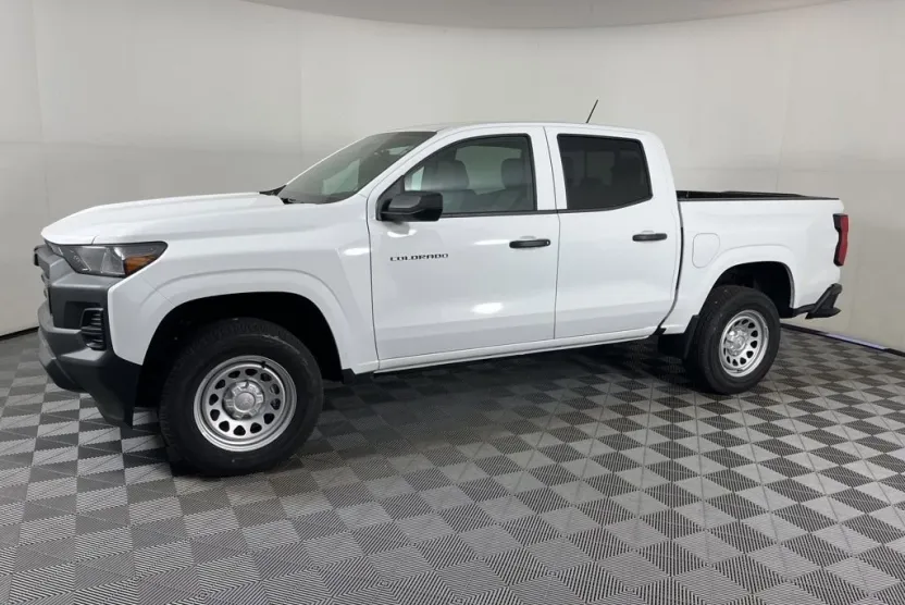 2026 Chevrolet Colorado Work Truck photo 1
