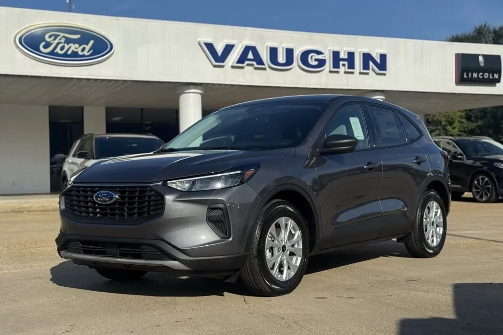 2025 Ford Escape Premium photo 1