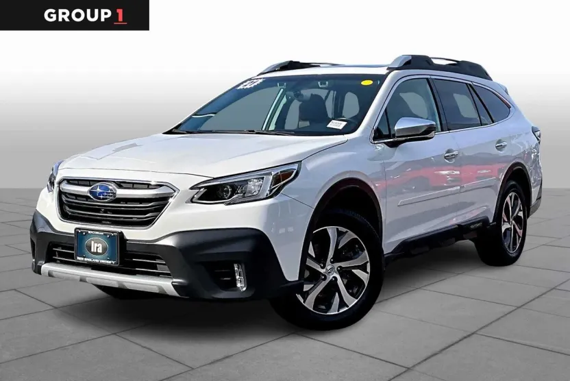 2021 Subaru Outback Touring photo 1