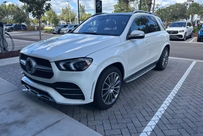 2023 Mercedes Benz GLE 450 4MATIC photo 1