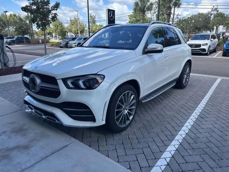 2023 Mercedes Benz GLE 450 4MATIC photo 1